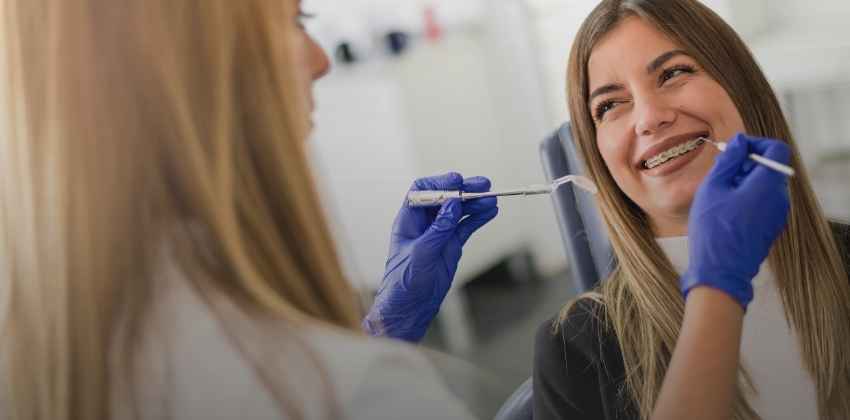 4 hábitos que atrasam o tratamento ortodôntico