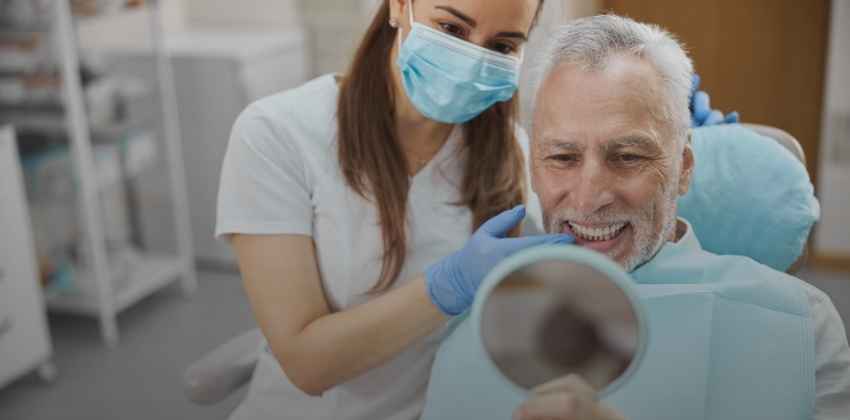 Cuidados após a colocação de implante: garanta uma recuperação tranquila e segura!