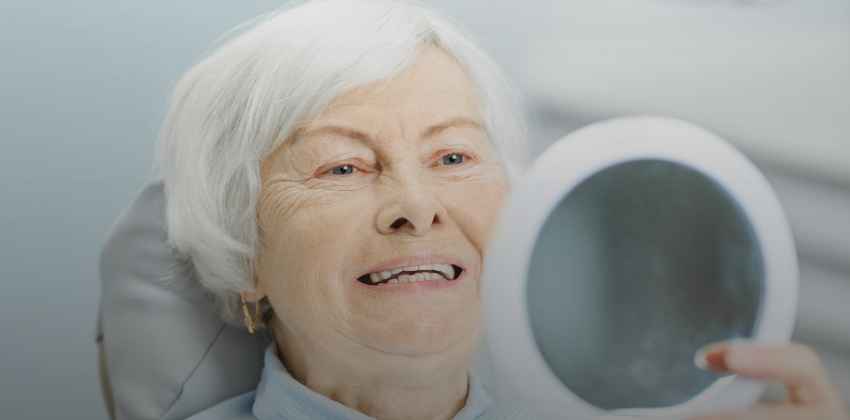 Implantes Dentários: A Solução para Recuperar Seu Sorriso e Função Mastigatória