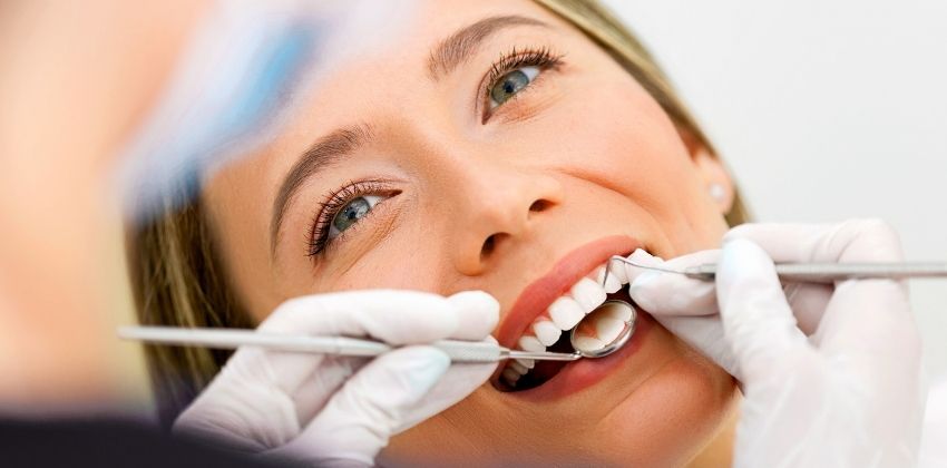 Limpeza Dentária: por que fazer regularmente e o que esperar